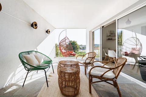 Patio, Day, View (from property/room), Balcony/Terrace, Balcony/Terrace, Living room, Seating area, Dining area, sunbed