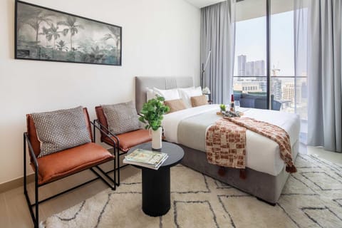 Bed, Living room