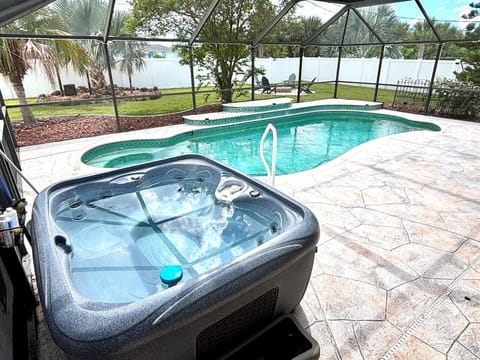 Patio, Day, Natural landscape, Hot Tub, Pool view, Swimming pool