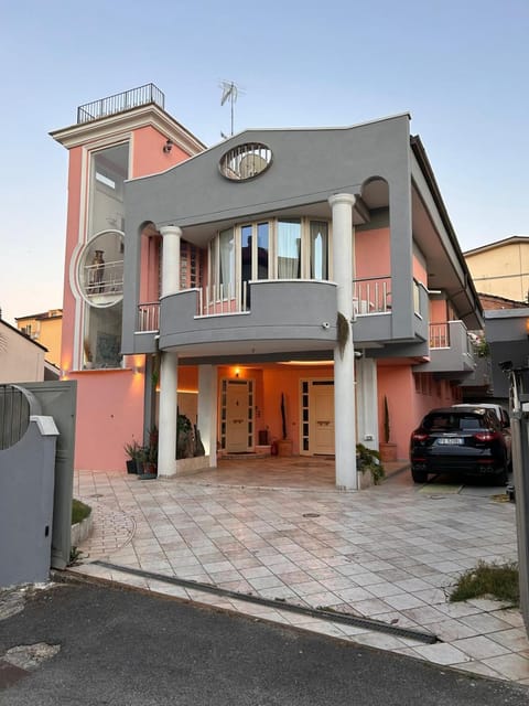 Property building, Parking