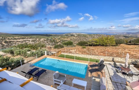 Natural landscape, View (from property/room), Balcony/Terrace, Sea view, Swimming pool
