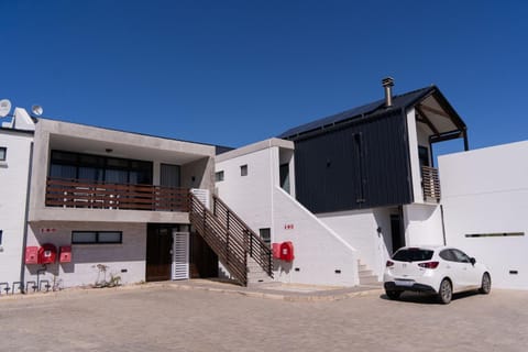 Property building, Parking