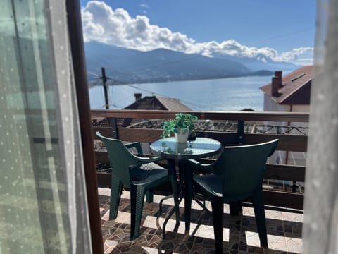 Patio, Day, Natural landscape, Balcony/Terrace, Lake view, Mountain view