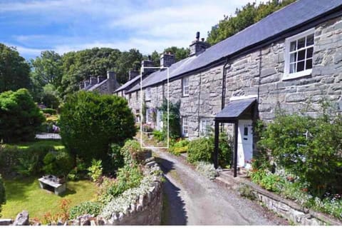 Patchwork cottage - Grade 2 listed cottage in Snowdonia House in Trawsfynydd