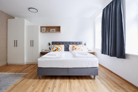 Bed, Photo of the whole room, Bedroom, towels, wardrobe