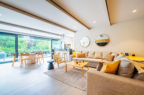 Capitalia Luxury PH W Terrace Apartment in Mexico City