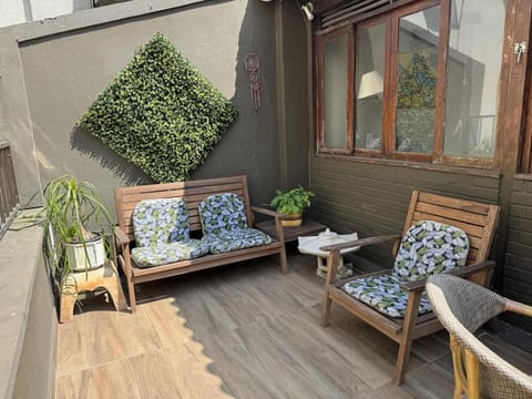 386 VR · 6Bedroom House 5 min from Copacabana Beach House in Rio de Janeiro