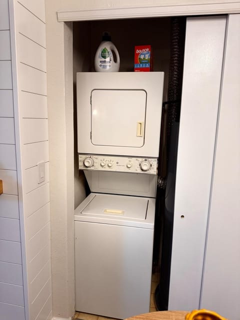 Beautifully Renovated OneBedroom Apt with Two Beds Apartment in Littleton