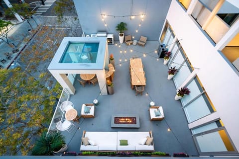 WEHO Place By Sunset Plaza Apartment in West Hollywood