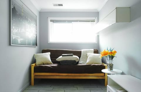 Living room, Decorative detail, Seating area