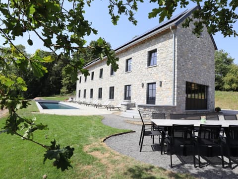 Property building, Garden view, Swimming pool