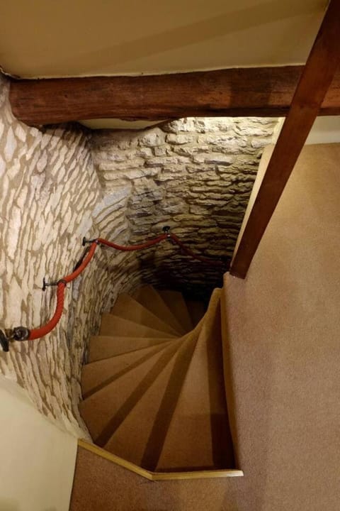 Bibury Riverside Cottage Grade II listed 6ppl Apartment in Bibury