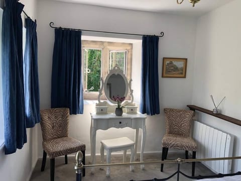 Bibury Riverside Cottage Grade II listed 6ppl Apartment in Bibury