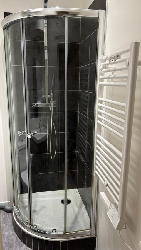 Appartement proche des transports Apartment in Villeurbanne