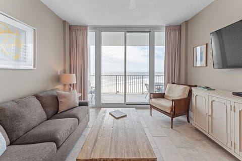 View (from property/room), Living room, Seating area