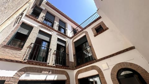 Property building, Day