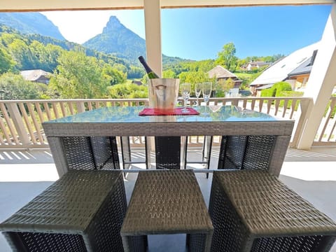 Entre lac et montagnes Bel appartement de standing Apartment in Haute-Savoie