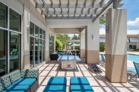 Table tennis, Swimming pool, sunbed