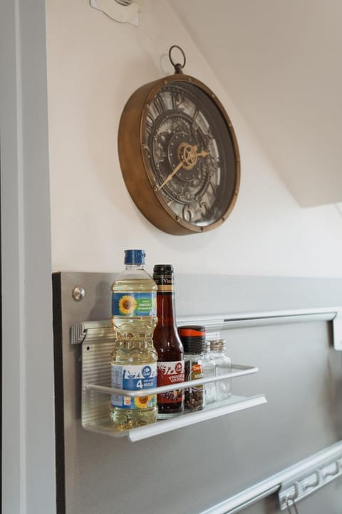 Food and drinks, oven