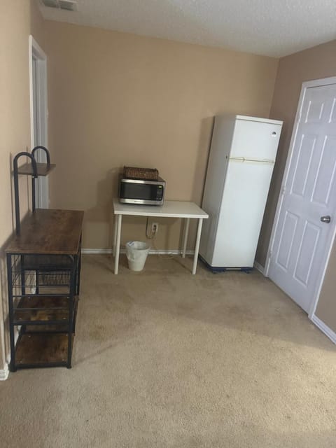 Comfort Stays Relax in a Cozy King Bedroom House in Fort Worth