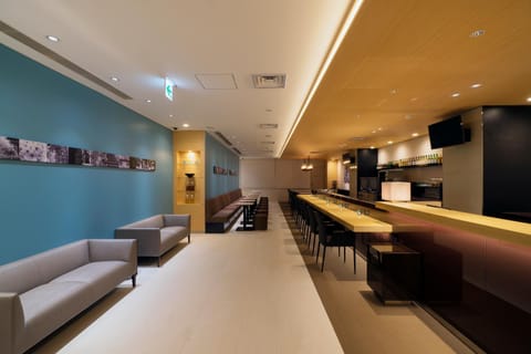Communal lounge/ TV room, Lobby or reception