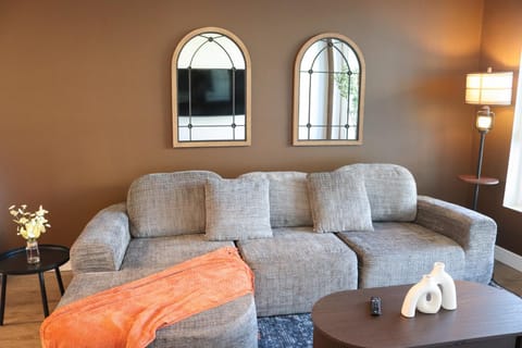 Living room, Decorative detail