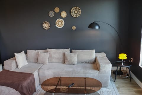 Living room, Decorative detail