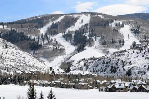 Summit Lodge at Arrowhead with Resort Amenities Apartment in Edwards