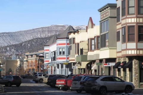 Summit Lodge at Arrowhead with Resort Amenities Apartment in Edwards