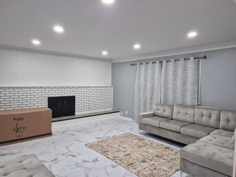 Luxurious family house Villa in Sterling Heights