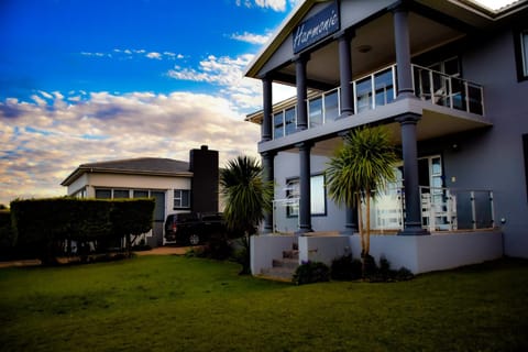 Property building, Garden, Garden view