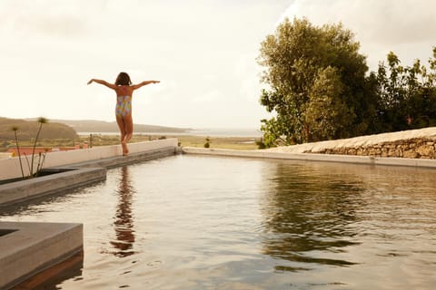 Swimming pool, Swimming pool