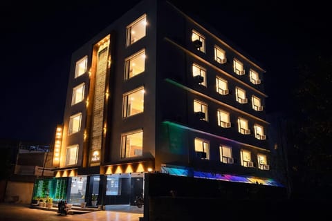 Property building, Night