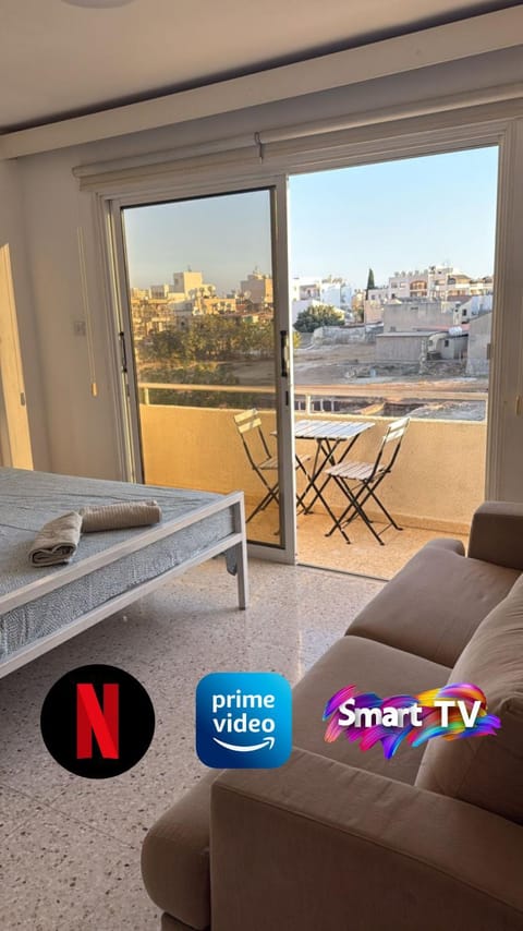 Bed, Balcony/Terrace, Seating area, Bedroom