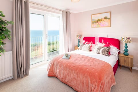 NEW Luxury Beachfront House sleeps 8 Exmouth Devon House in Exmouth