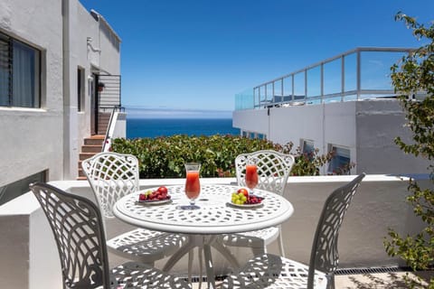 Clifton YOLO Spaces - Clifton Sea View Villa Villa in Cape Town