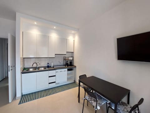 Blue Iris - Varese - Laghi Svizzera Apartment in Varese