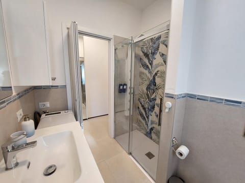 Blue Iris - Varese - Laghi Svizzera Apartment in Varese