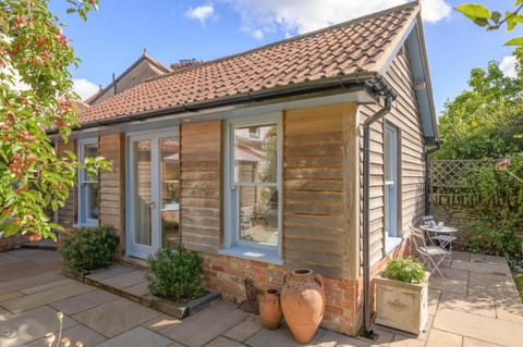 The Artists Studio Private Parking Frome Apartment in Frome