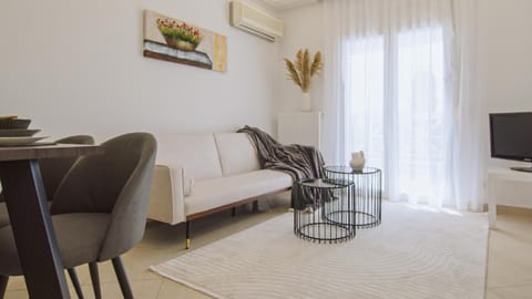 TV and multimedia, Living room, air conditioner