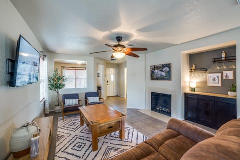 Spur Boots and Seaworld Escape House in San Antonio