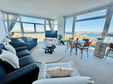 View (from property/room), Living room, Seating area