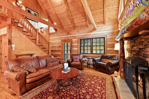 Mountains and Hot Tub House in Seven Devils