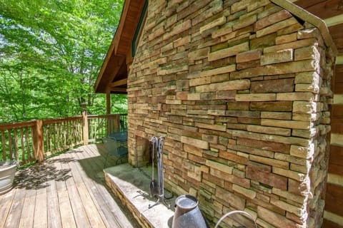 Mountains and Hot Tub House in Seven Devils