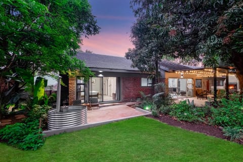 Property building, Garden, Garden view