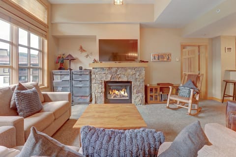 PP605 Passage Point condo Apartment in Copper Mountain