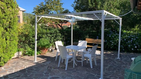 Patio, Garden