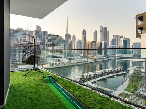 Nearby landmark, Balcony/Terrace, Landmark view