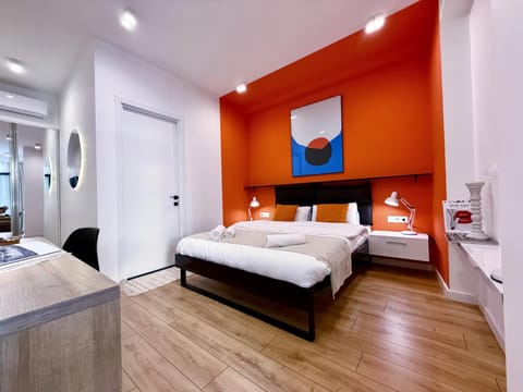 Bedroom, towels