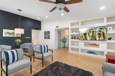 Tempe Tan Home House in Tempe